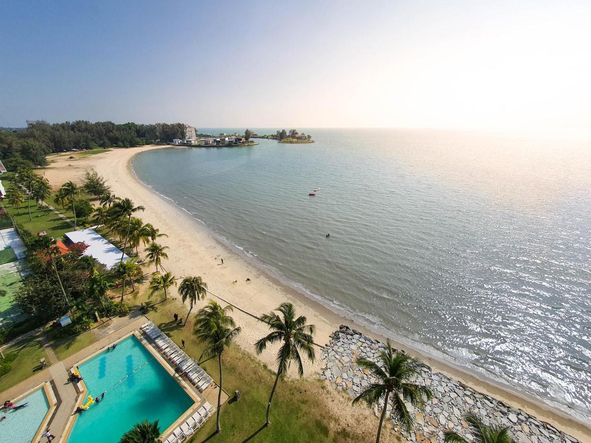 'Newly Refurbished' 'Sunny Seaview' At Regency With 2 Carpark By Shine Stay Port Dickson Extérieur photo