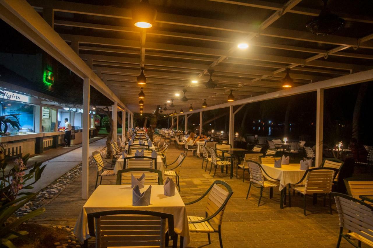 'Newly Refurbished' 'Sunny Seaview' At Regency With 2 Carpark By Shine Stay Port Dickson Extérieur photo